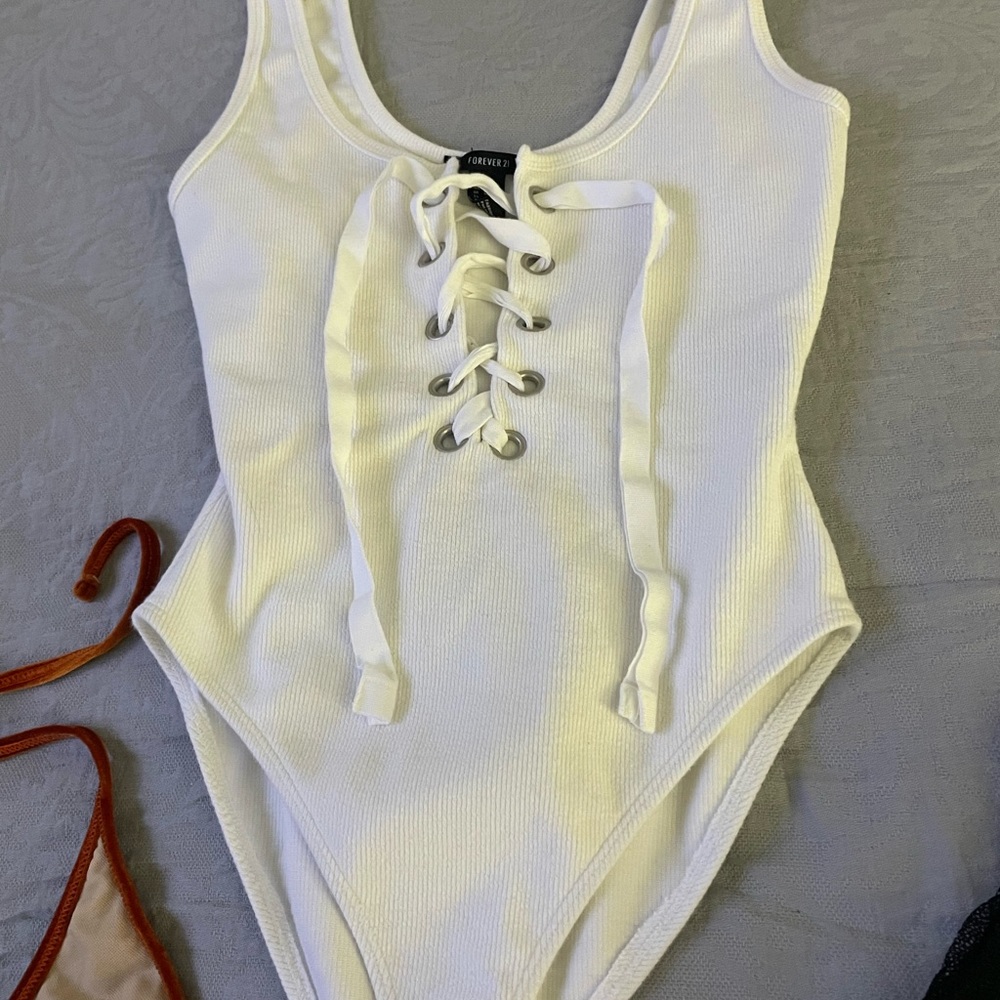 Bodysuits - Picture 4 of 6